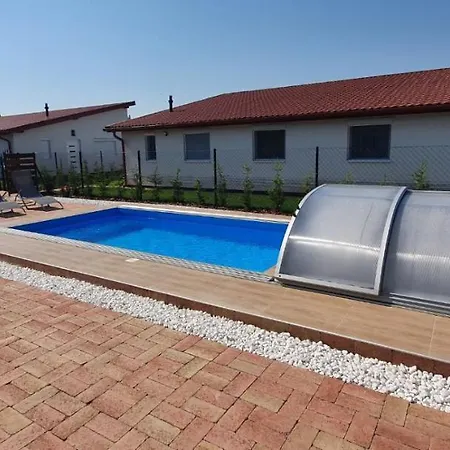 Villa Leda Deluxe - Privat Pool Siofok