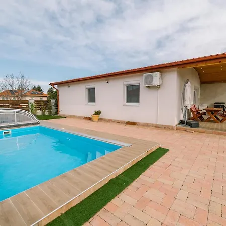 Leda Deluxe - Privat Pool