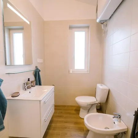 Leda Deluxe - Privat Pool Villa